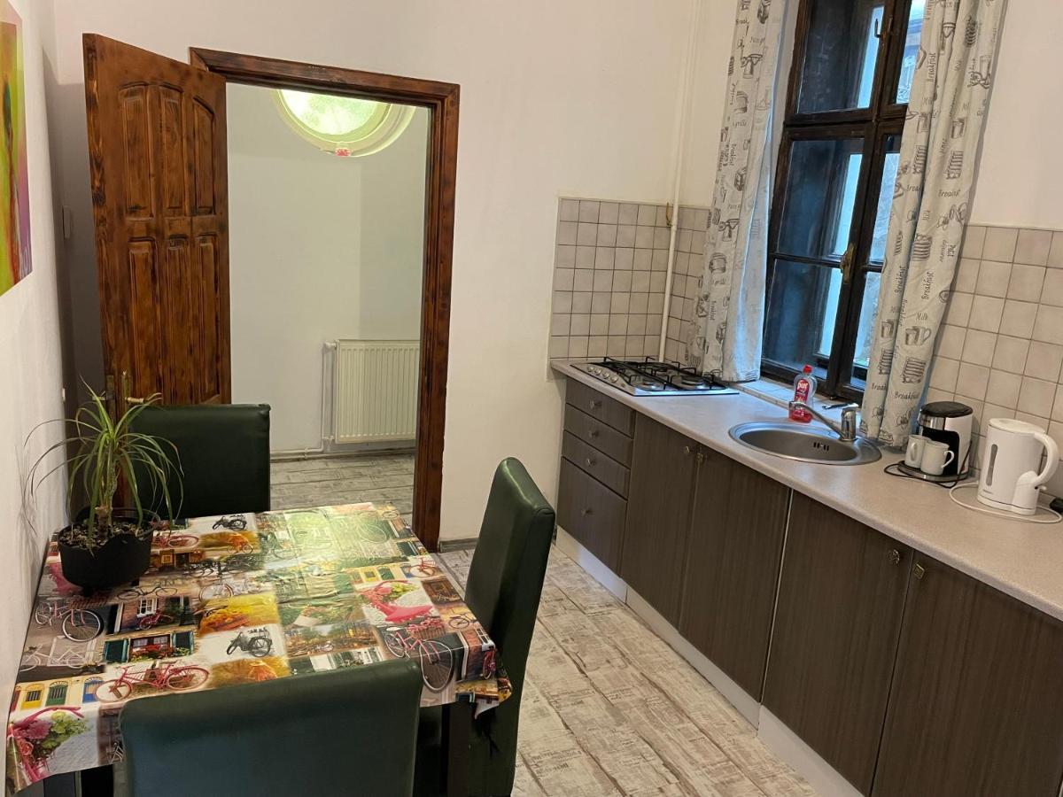 בראשוב Tampa Residence מראה חיצוני תמונה